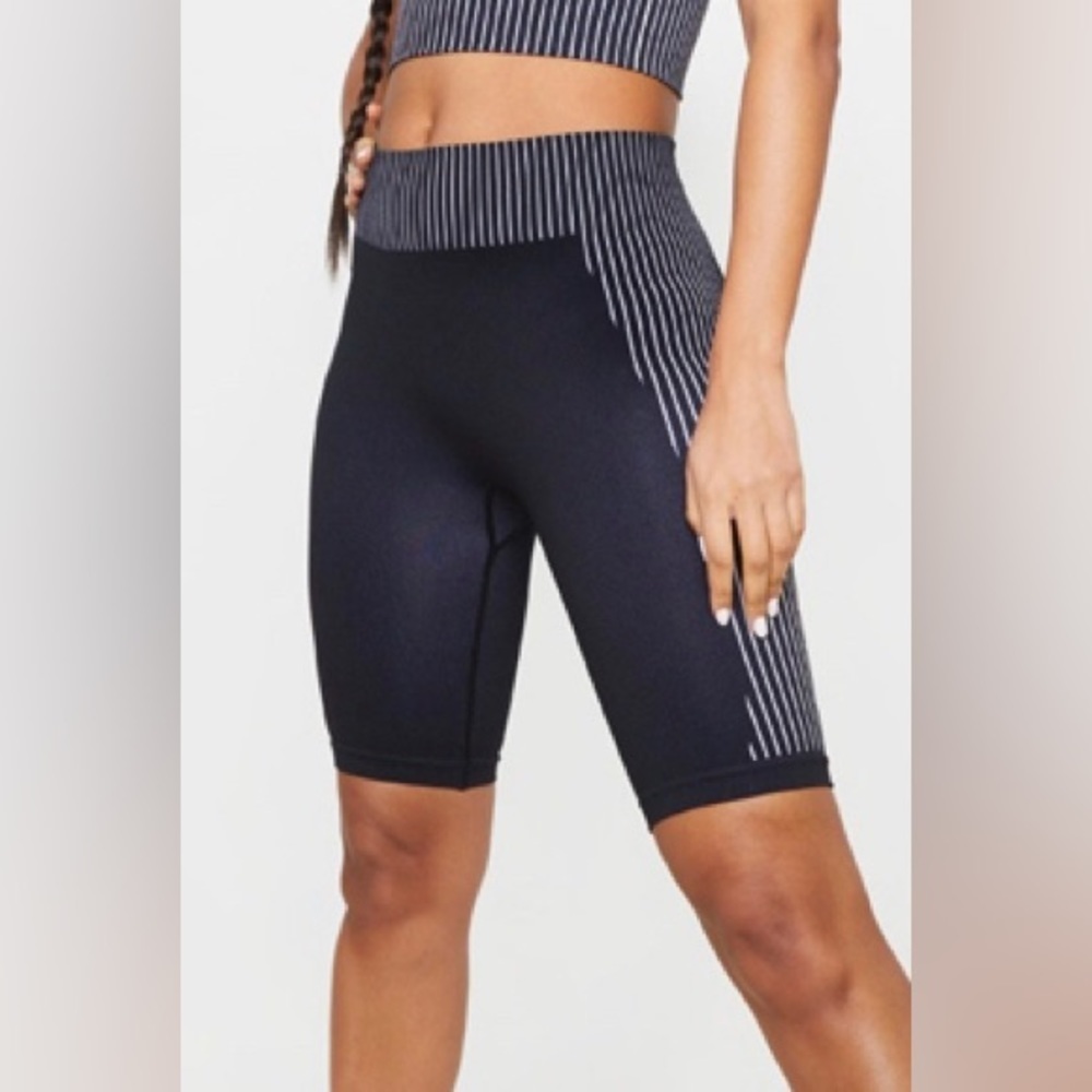 Pretty Little Thing - NWT - Size L
